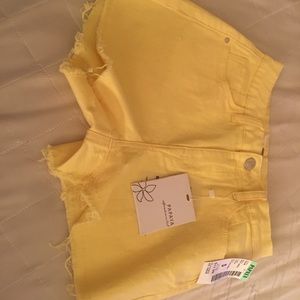 yellow shorts